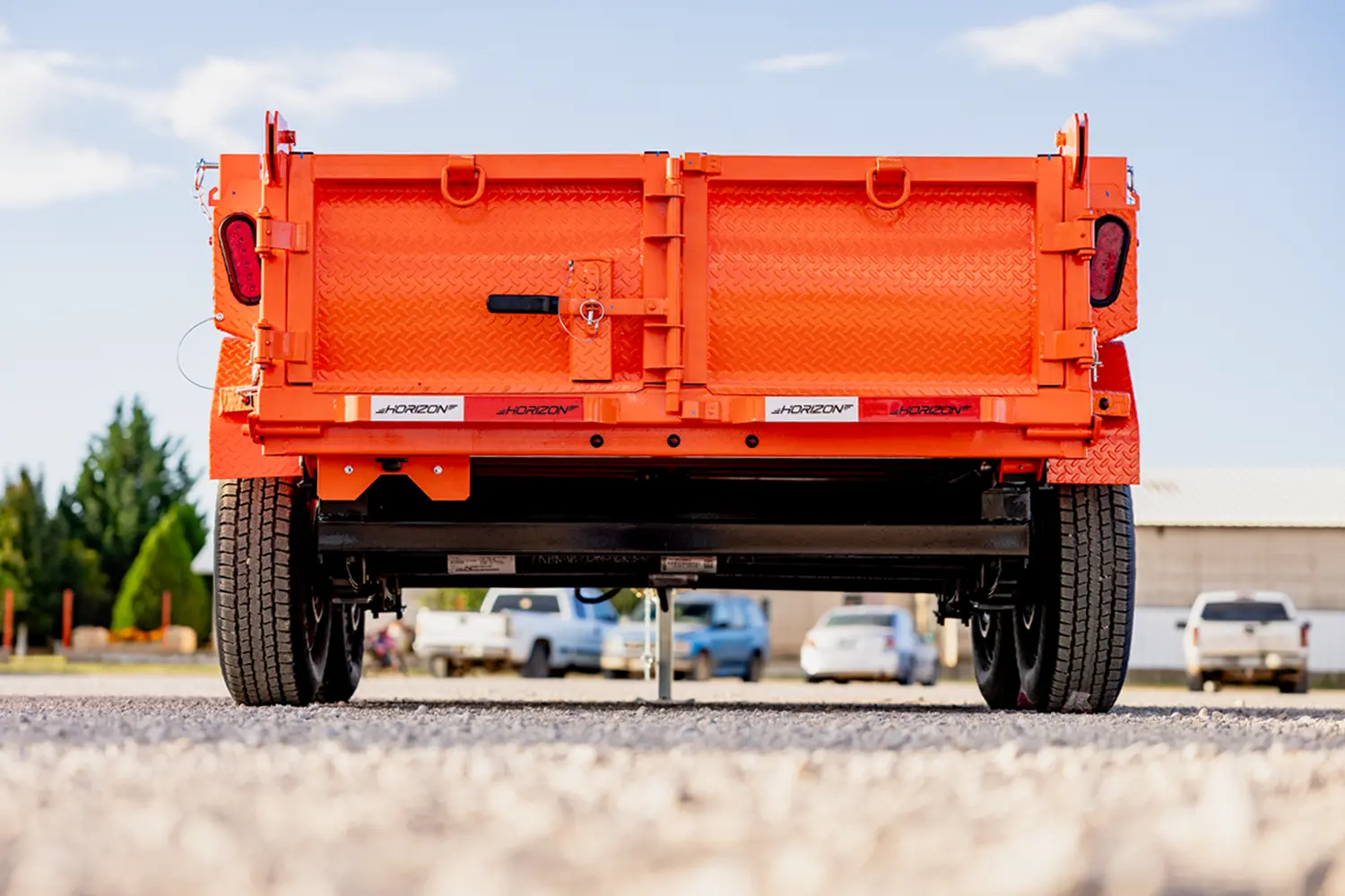 horizon trailers img